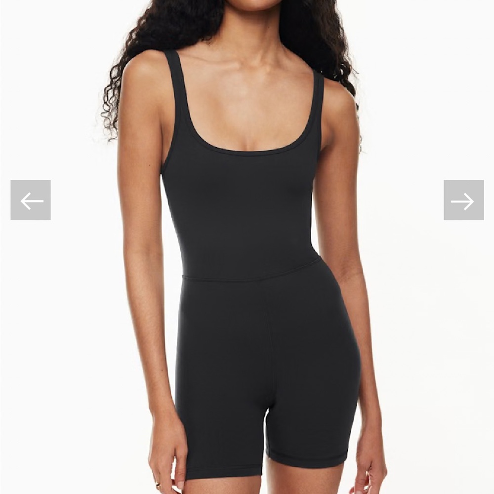 Black Aritzia Romper